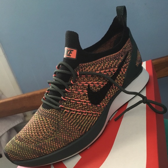 women's air zoom mariah fk racer running shoe